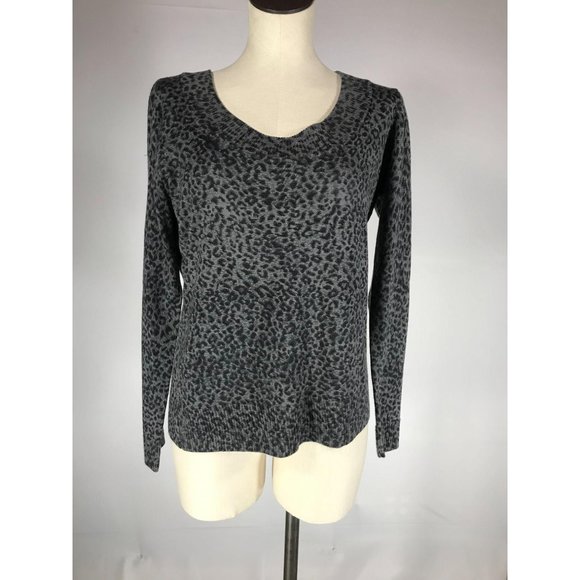 Calvin Klein Women's Size Large Grey 50% Wool Blend Animal Print Knit Sweater - Picture 1 of 7